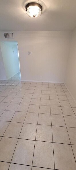 Foto del edificio - 1340 NE 28th Ave