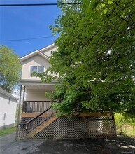 Building Photo - 2 Charles St