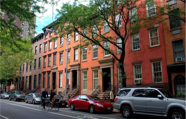 Building Photo - 178 Thompson St