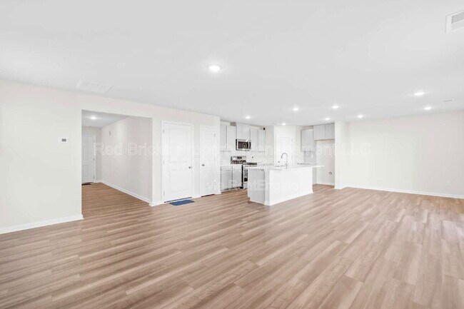 Building Photo - 13152 Hampton Bay Ln