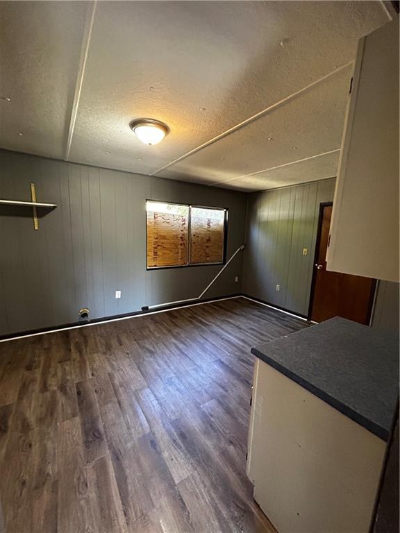 Foto del edificio - 2891 Village Green Dr