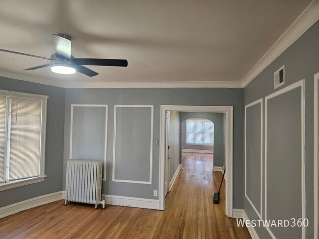 Building Photo - Newly rehabbed three bed/one bath unit ava...