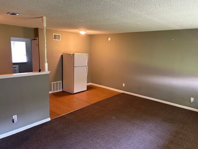 Foto del edificio - 217 N Hamilton St