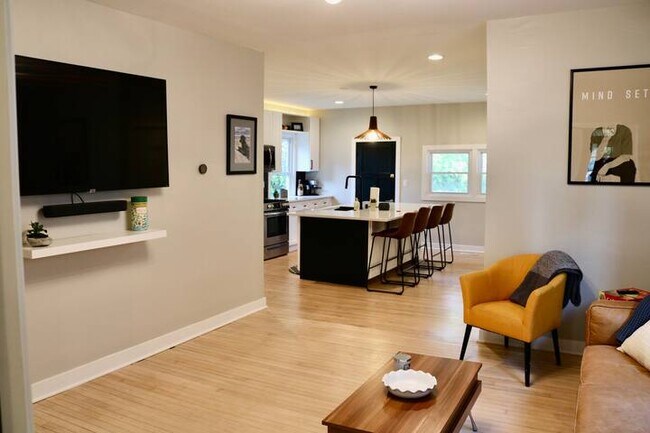 Foto del edificio - 1836 N Palmer St