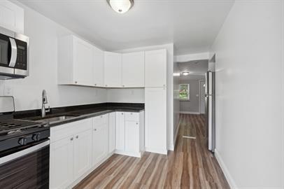 Foto del edificio - 3458 6th St