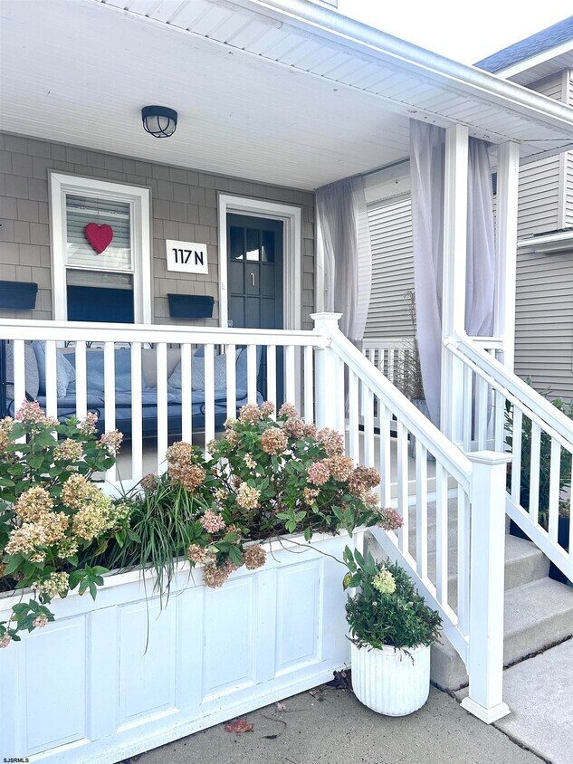 Primary Photo - 117 N Princeton Ave