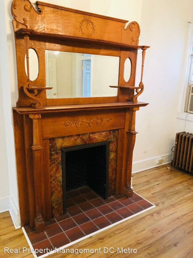 Building Photo - 3 br, 2.5 bath House - 1630 3rd St. NW