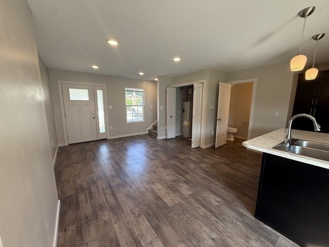 Building Photo - 201 Terrace Drive