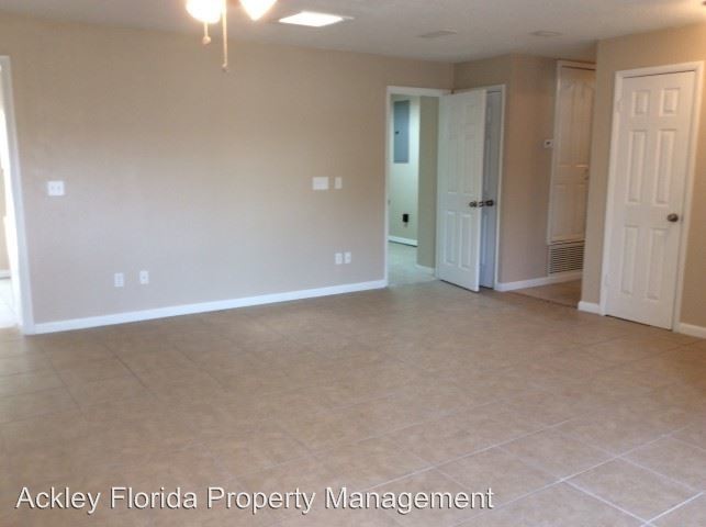 Building Photo - 3 br, 2 bath House - 3221 Thistle Hill Drive