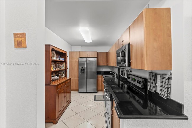 Building Photo - 401 69th St