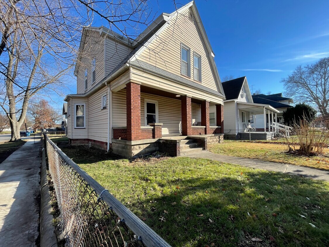 231 N 23rd St, Terre Haute, IN 47807 House Rental in Terre Haute, IN