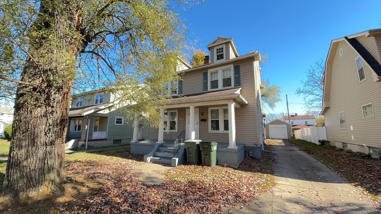 Primary Photo - 2436 Auburn Ave