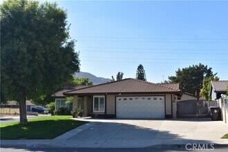 Building Photo - 2831 Donner Way