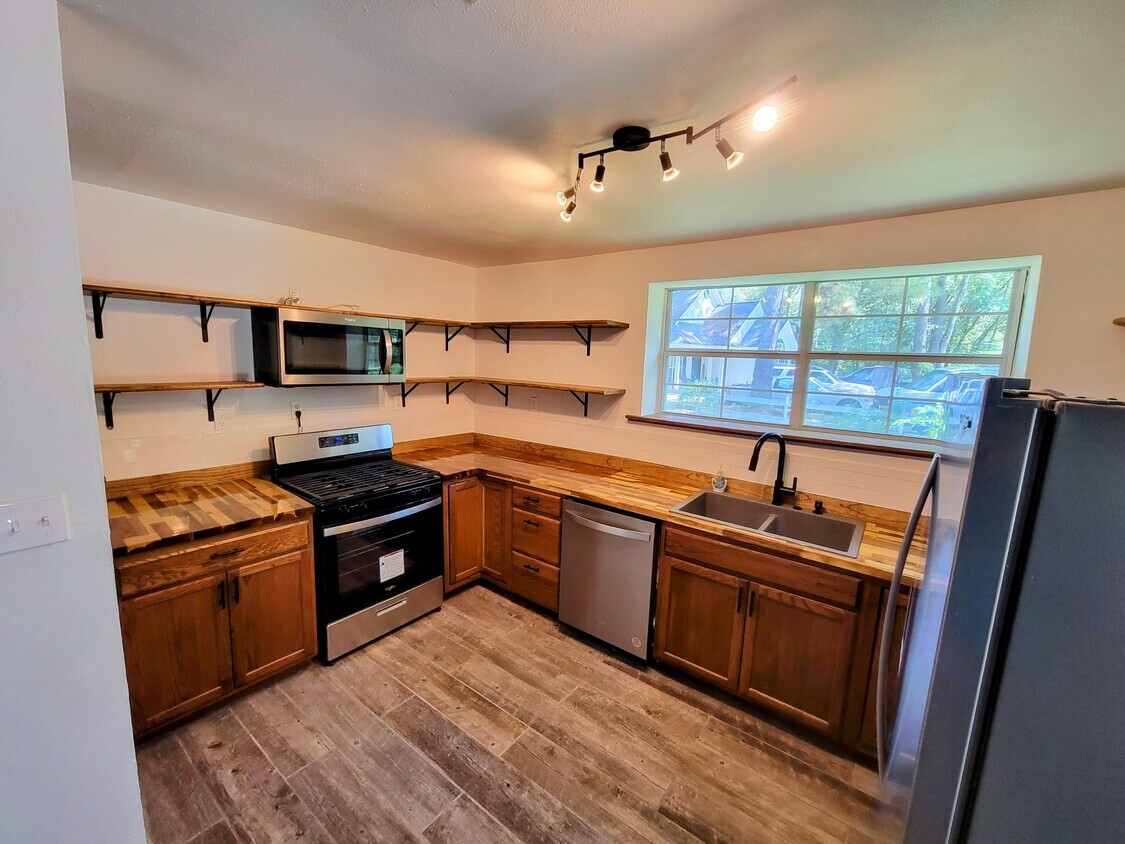 71364 Saint Charles St, Abita Springs, LA 70420 House Rental in Abita Springs, LA