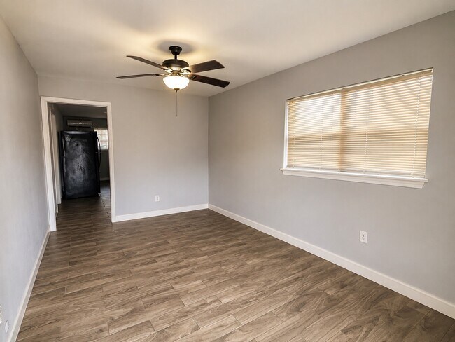 Foto del edificio - 2303 Hadley St