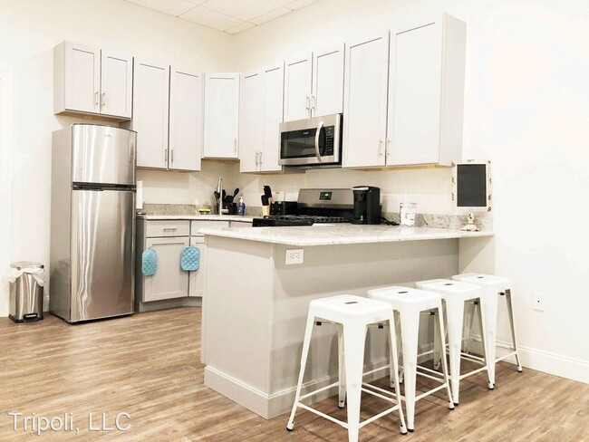 Foto del edificio - 1064 N Shore Rd