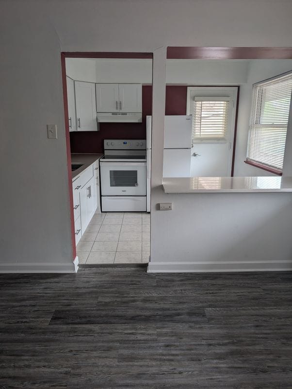 Building Photo - 7571 Hazelcrest Dr
