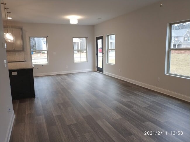 Building Photo - 349 Omnia Ridge Way