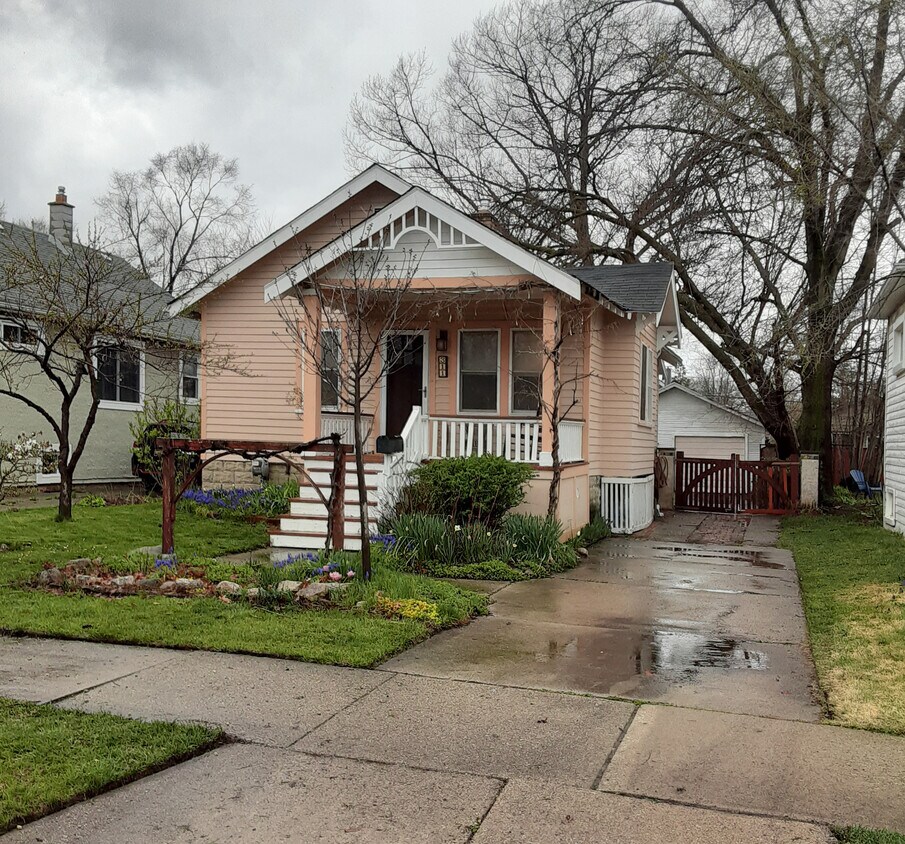 311 E Maplehurst St, Ferndale, MI 48220 House Rental in Ferndale, MI