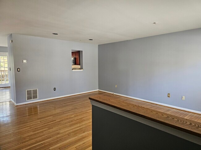 Foto del edificio - 4845 Wainwright Cir