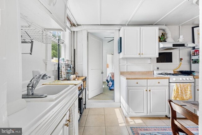 Foto del edificio - 513 E Custis Ave