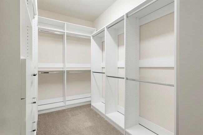 Building Photo - 308 Cuore Bianco Cv