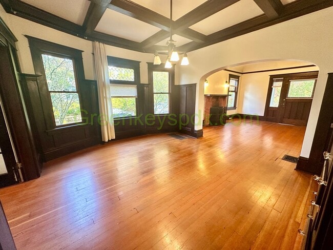 Foto del edificio - 4727 NE 10th Ave