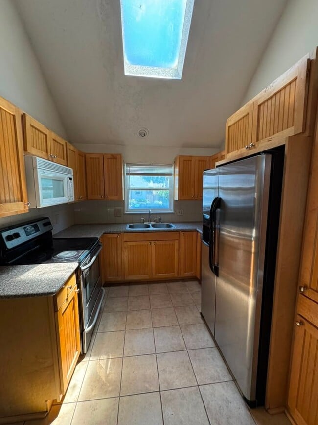 Foto del edificio - 10034 W 86th St