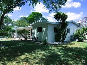 Building Photo - 5881 SW 15th St