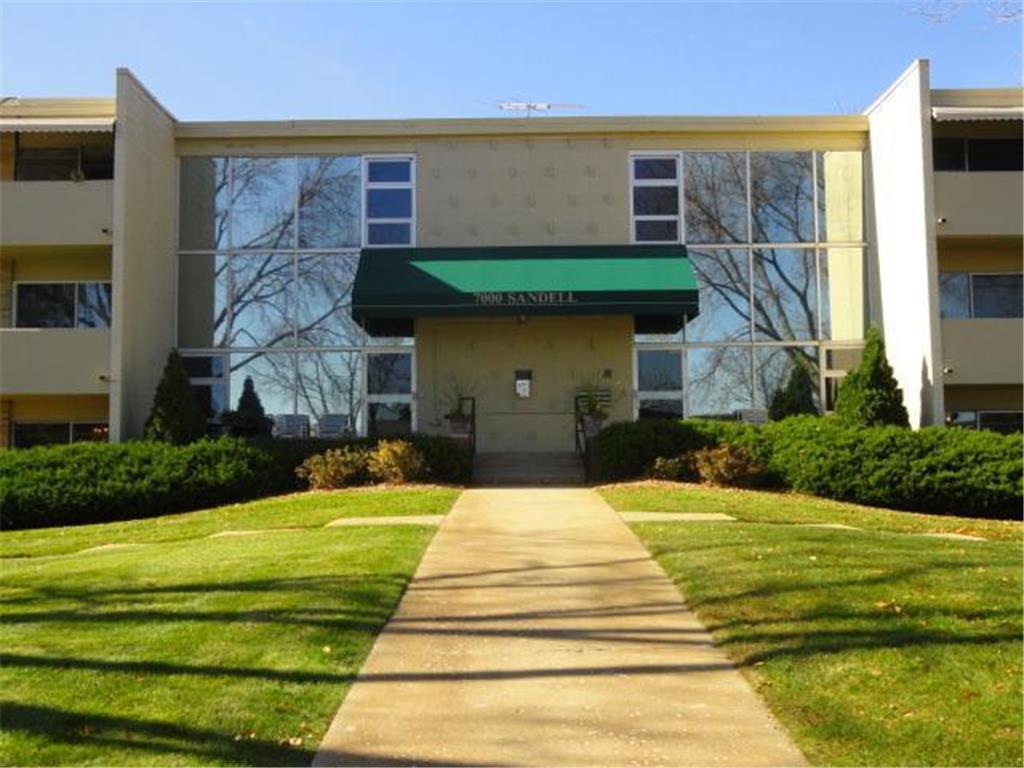 Primary Photo - 7000 Sandell Ave