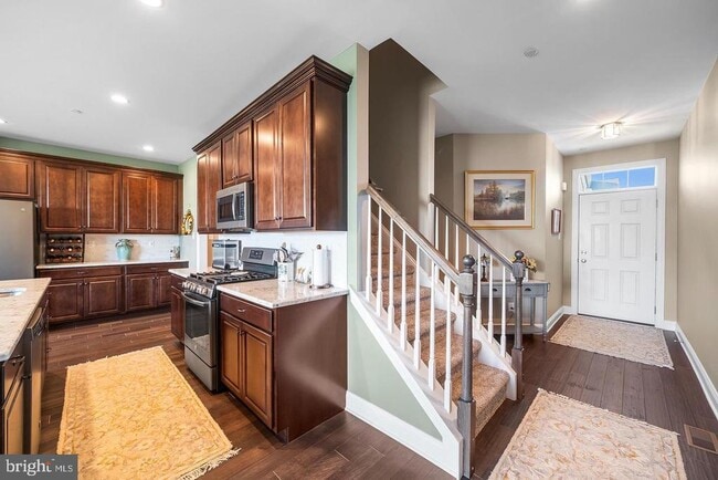 Foto del edificio - 317 Ridgewood Dr