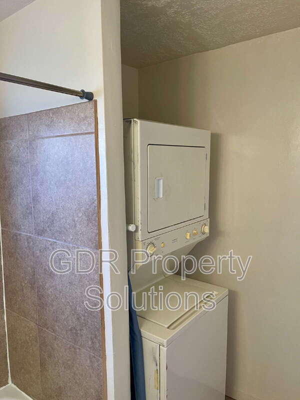 Foto del edificio - 3531 Ross Ave SE