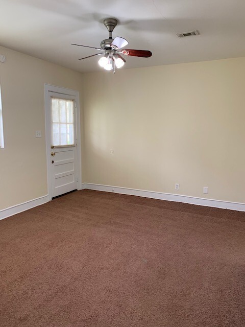 Building Photo - 1BD/1B near VSU.