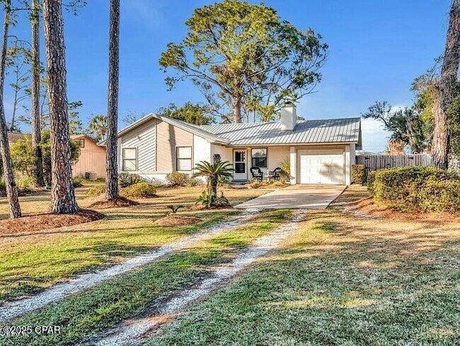 Foto del edificio - 6328 Causeway Rd