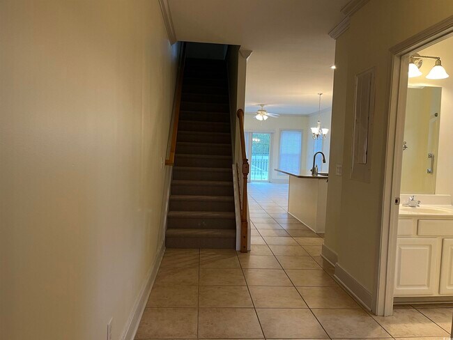 Foto del edificio - 616 Cypress Dr