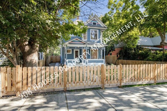 Foto del edificio - Victorian Home in Downtown Boise!