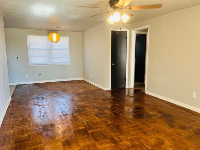 Photo - 2324 SW 47th St Apartment