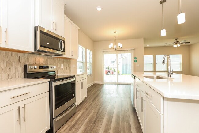 Building Photo - 3622 Mathewson Way