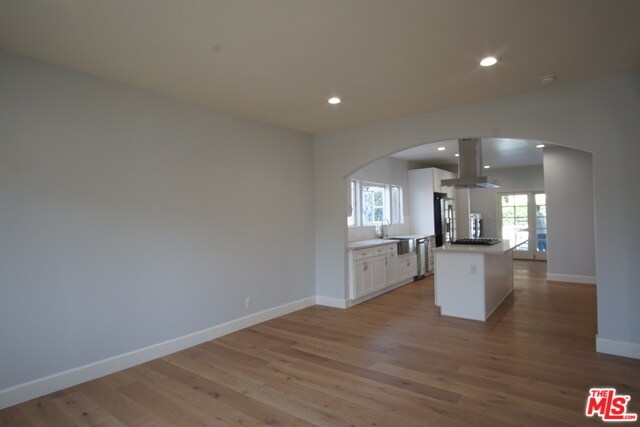 Building Photo - 830 3rd Ave