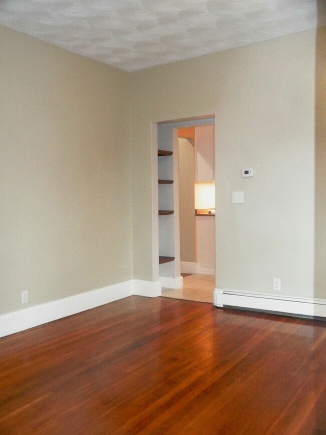 open shelving - 127 BROWN St