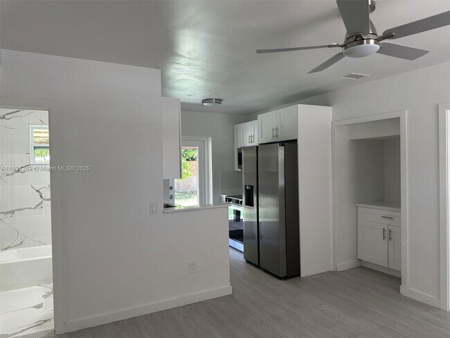 Foto del edificio - 1754 NE 48th Ct