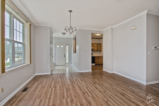 Building Photo - 3176 Falling Waters Ln