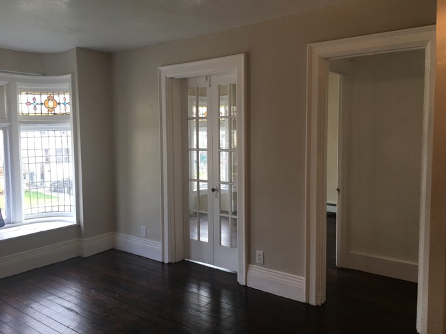 Foto del edificio - 190 Lockwood Ave