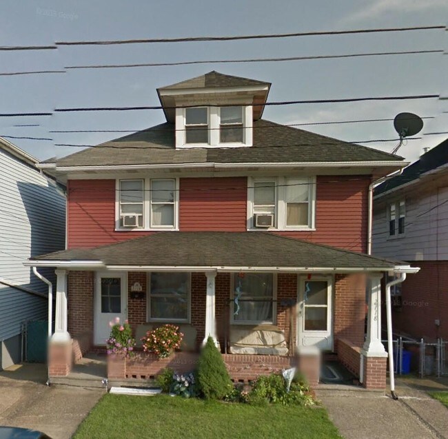 Building Photo - 2116 Hay St