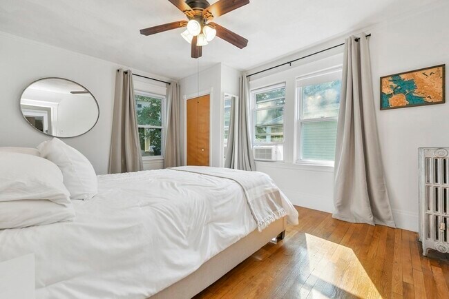 Building Photo - 38 Thingvalla Ave