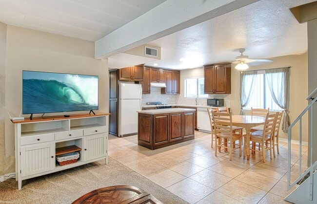 Building Photo - 414 E Oceanfront