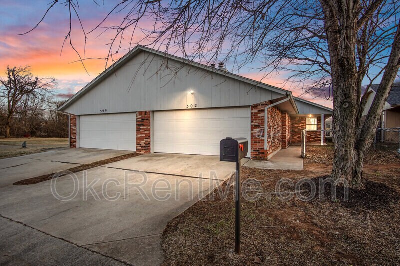 Photo - 502 Peppertree Ln