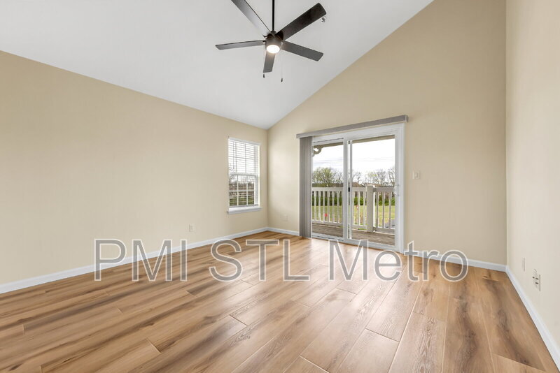 Primary Photo - 6303 Spring River Dr