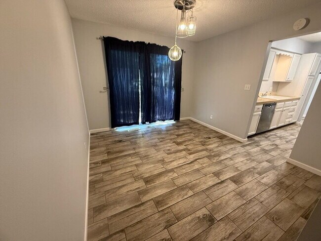 Foto del edificio - 2843 SE 20th St