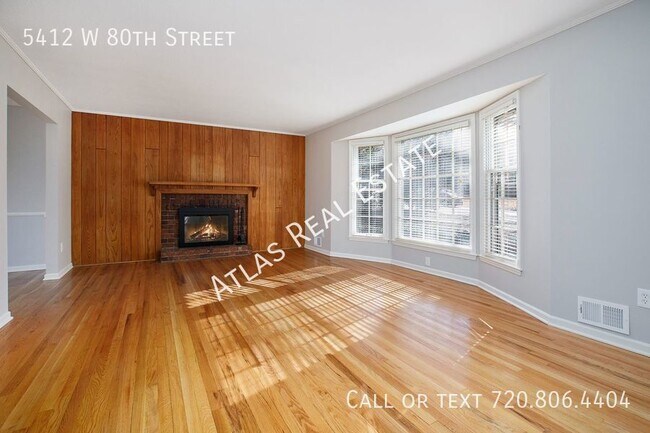 Building Photo - Classic charm 3 bed/ 2 bath home in Prairi...